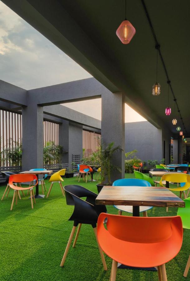 Couch & Cheese Homestel The Most Luxurious Hostel For Working Professionals & Students 浦那 外观 照片