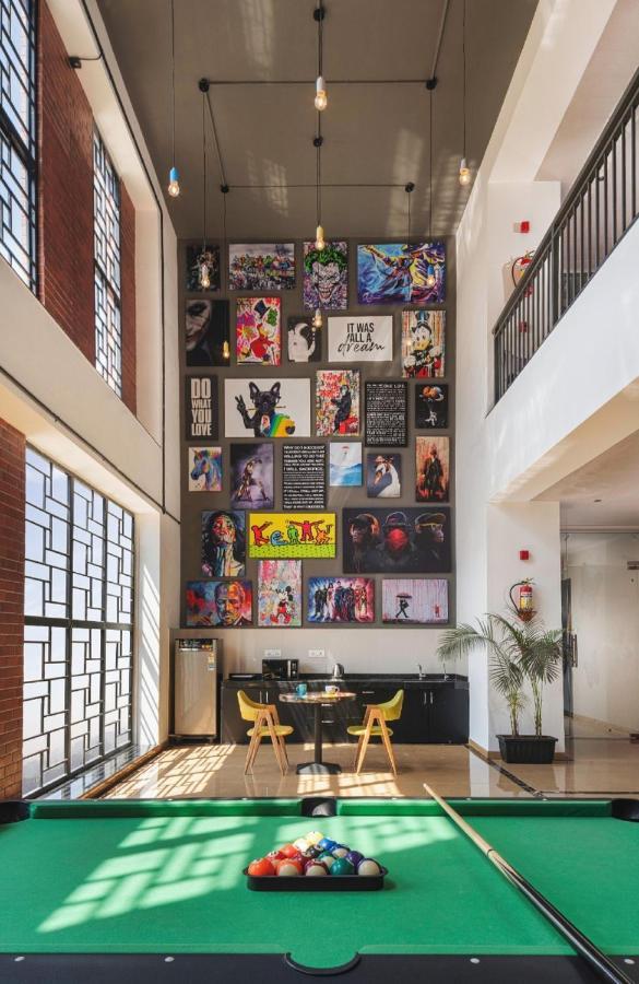 Couch & Cheese Homestel The Most Luxurious Hostel For Working Professionals & Students 浦那 外观 照片